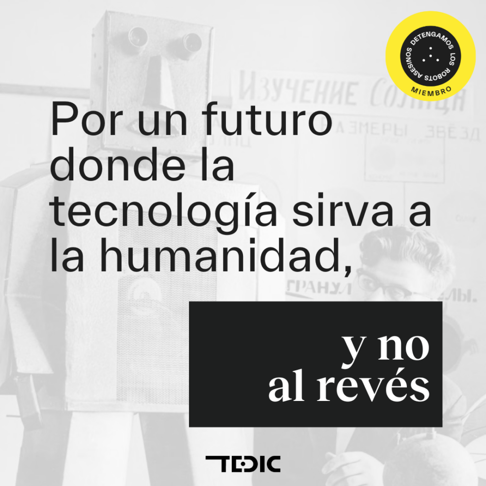 Placa con texto: Por un futuro donde la tecnología sirva a la humanidad.